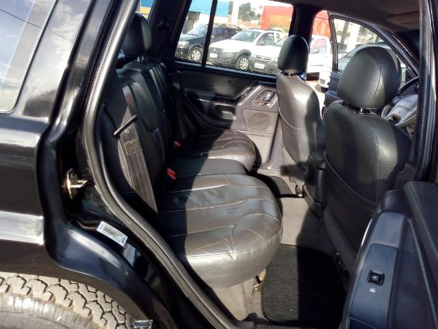 Jeep Grand Cherokee laredo 4.0 6cc linha 4x4 gnv e gasolina - Foto 16