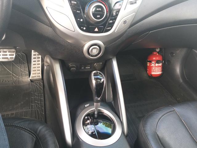 Hyundai Veloster - Foto 10
