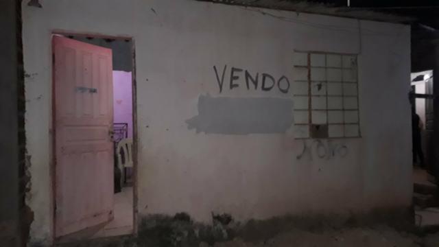 Vende-se esta casa no Ipase de baixo ao lado do Shopping da ilha e - Foto 3