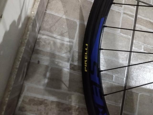 Par de pneus pirelli 700x32 novos - Foto 3