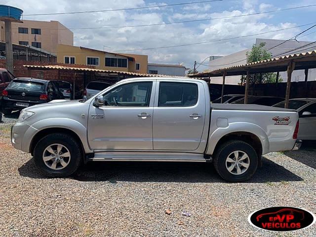 Toyota Hilux 2010 SRV Top de linha automatico ( Vendo a vista ou financiado AC troca ) - Foto 3