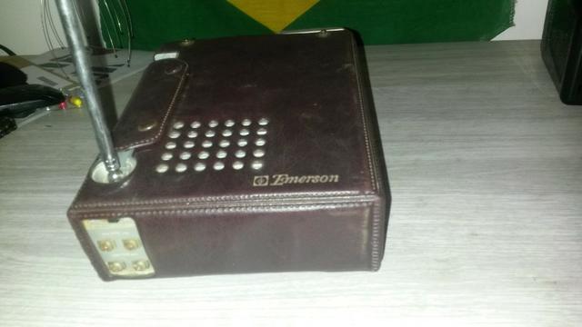 Mini tv preto/branco e rádio - Foto 3