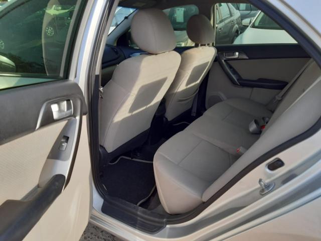 Kia Cerato 1.6 EX3 10/11 - Troco e Financio! - Foto 9