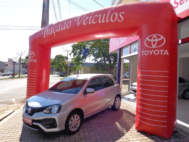 Toyota-Etios HB 1.5 X Plus - Foto 2