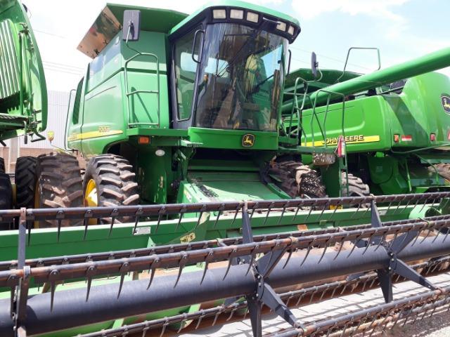 Colheitadeira de Grãos John Deere 9750 - Foto 2