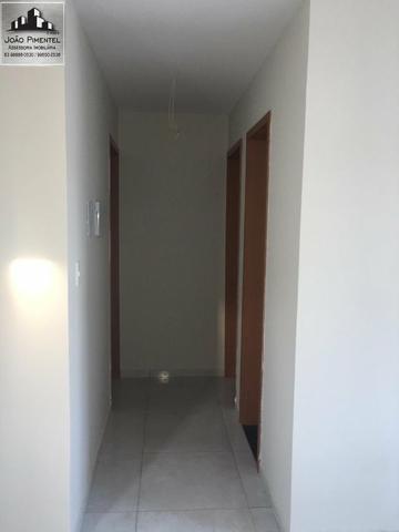 Belo Apto com 02 quartos no Cristo. Prédio com Piscina, documentação inclusa - Foto 9