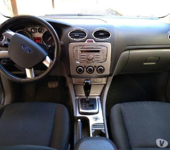Ford Focus Sedã