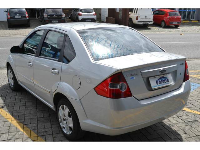 Ford Fiesta Sedan 1.0 Flex - Foto 4