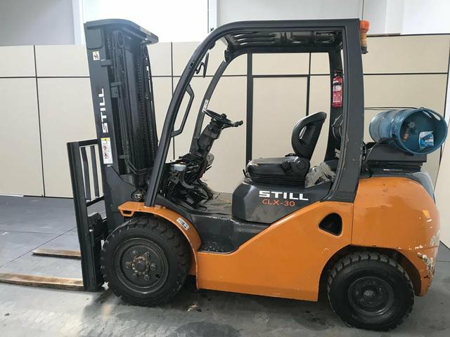 Empilhadeira Still CLX 30 2012