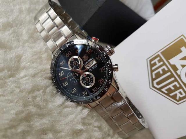 Relogio - Lindo modelo Sport/luxo