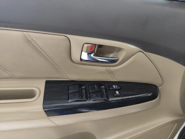Hilux Sw4 SRV 3.0 T.D.I 4x4 Aut *7 lugares - Foto 19