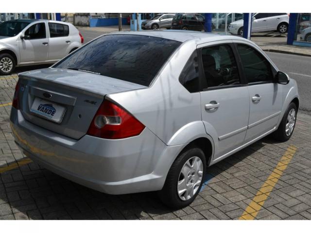 Ford Fiesta Sedan 1.0 Flex - Foto 6
