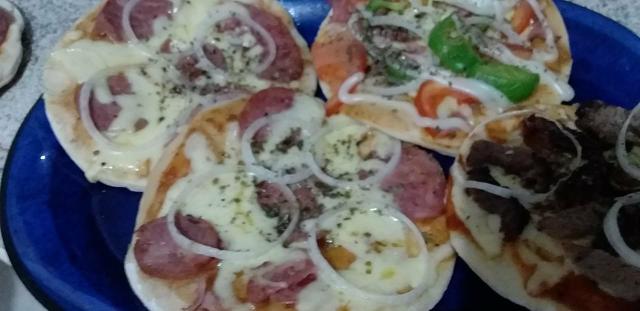Pizzas brotissimu's (brotinho 15cm)2$