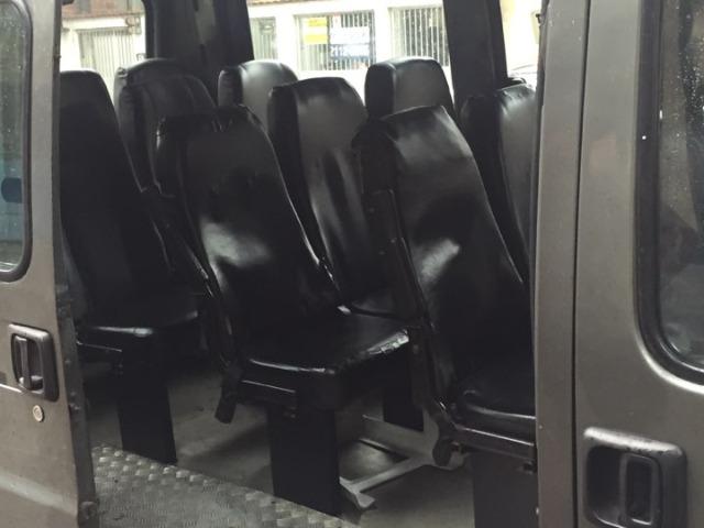 Vendo ou Troco Van Ano 2010 Fiat Ducato ( Passageiros) - Foto 3