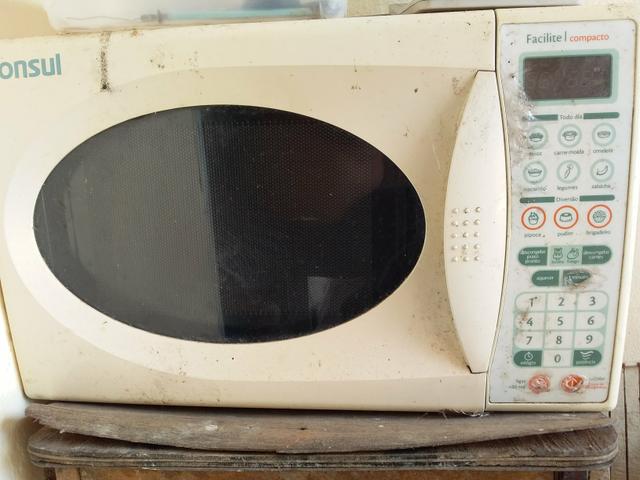02 microondas divido no cartão, desconto a vista - Foto 2