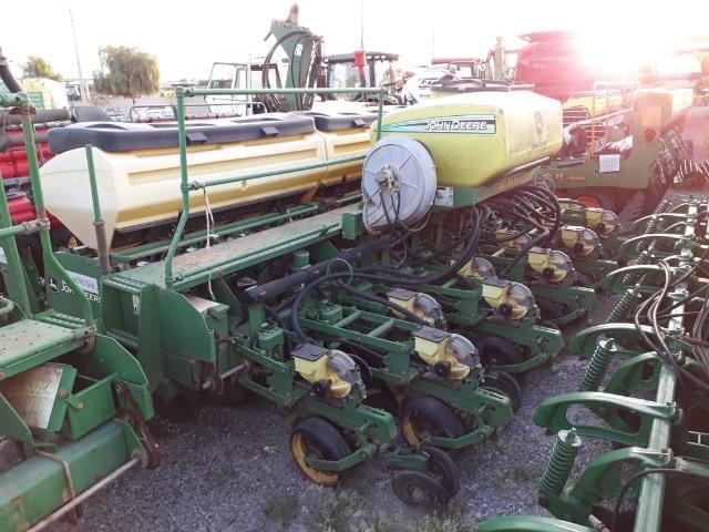 Plantadeira John Deere 2113