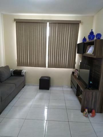 Apartamento mobiliado, 2 quartos no Centro - Foto 2
