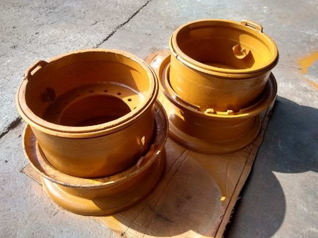 Rodas Para Pá Carregadeiras - Foto 2