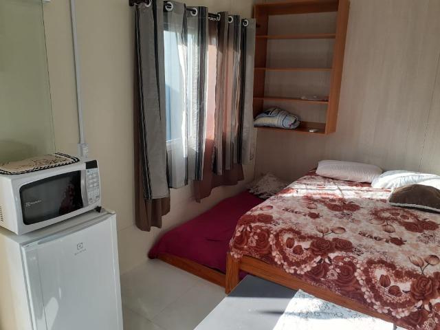 Alugo linda kitinete entre Enseada e prainha, AR e WiFi - Foto 6