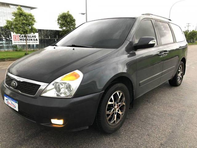 Kia Carnival EX