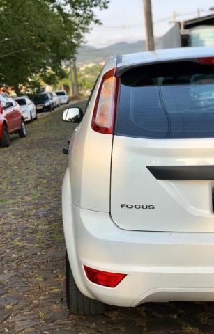 Ford Focus 1.6 gl 4P - Foto 11