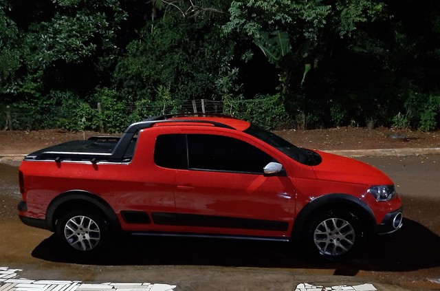 SAVEIRO CROSS VERMELHA 2015