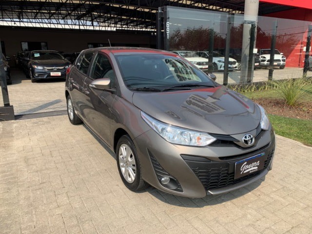 YARIS 1.3 16V FLEX XL LIVE MANUAL