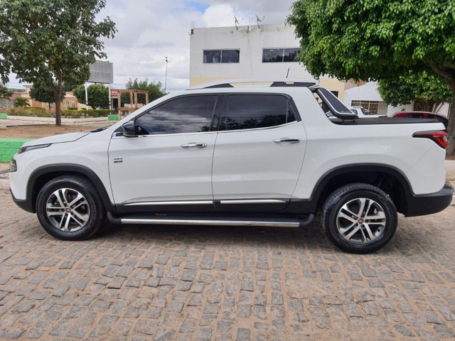 VENDO UMA FIAT TORO VOLCANO AT9 DIESEL 2017/2017