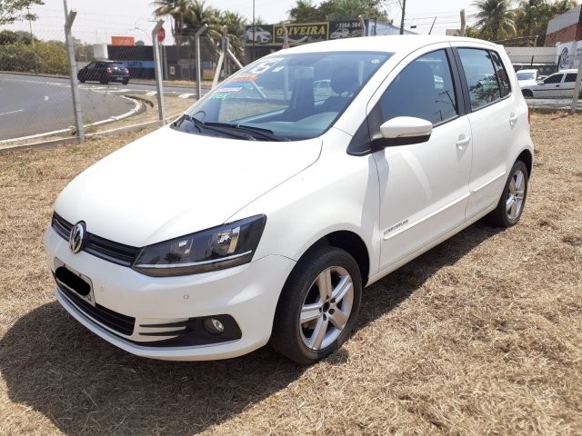 VOLKSWAGEN FOX 2016 1.0 MPI COMFORTLINE 12V FLEX 4P MANUAL