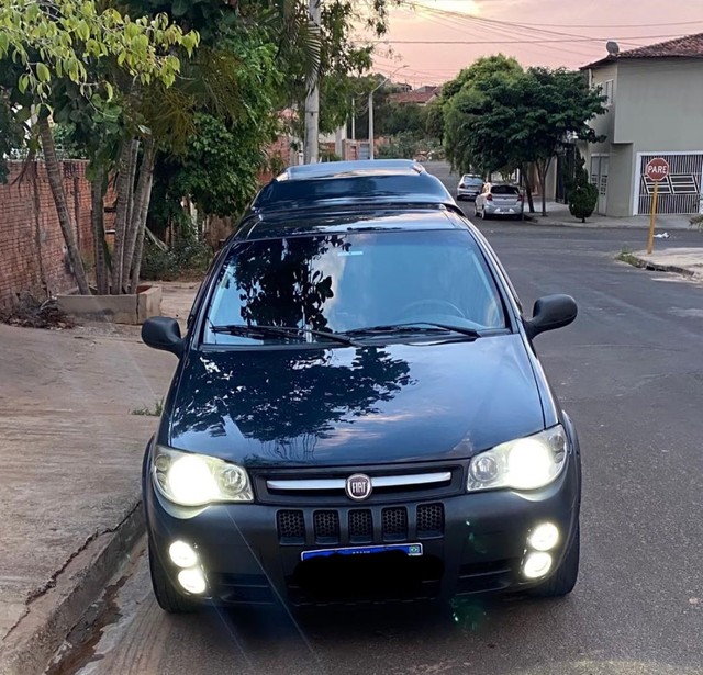 VENDE-SE FIAT STRADA 1.4