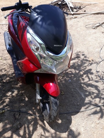 VENDO MOTO PCX TOP R$9MIL