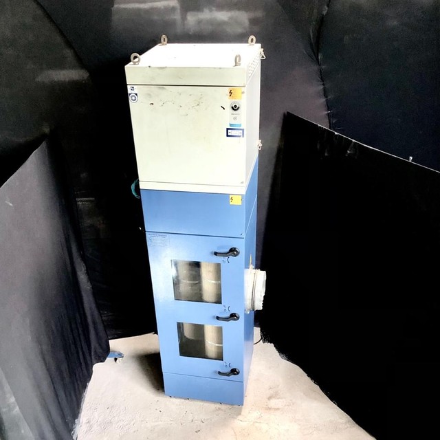 Torre unidade filtrante poeiras e fumaças