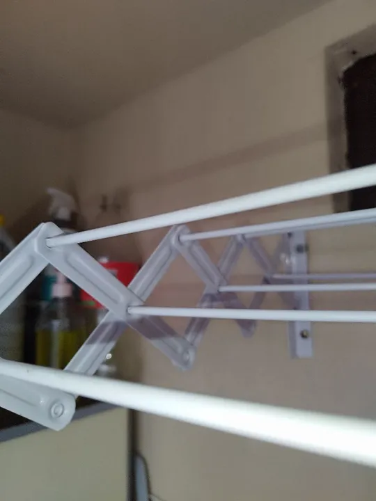 Varal de teto retrátil para roupas