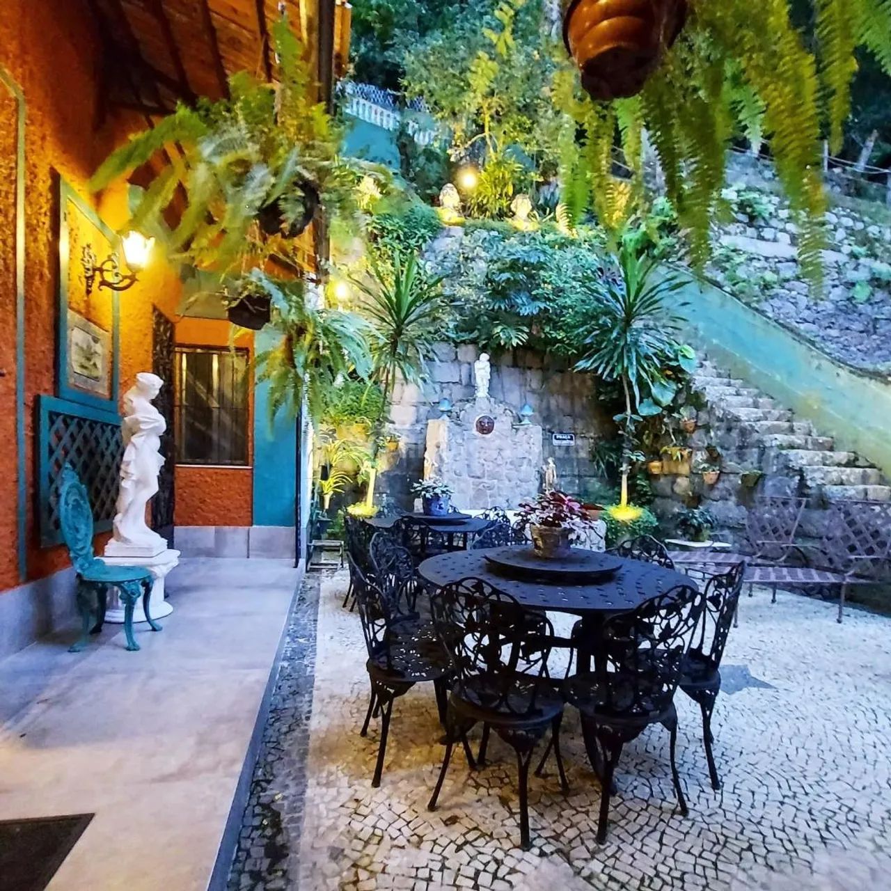 Cosme Velho | Casa 6 quartos, sendo 1 suite