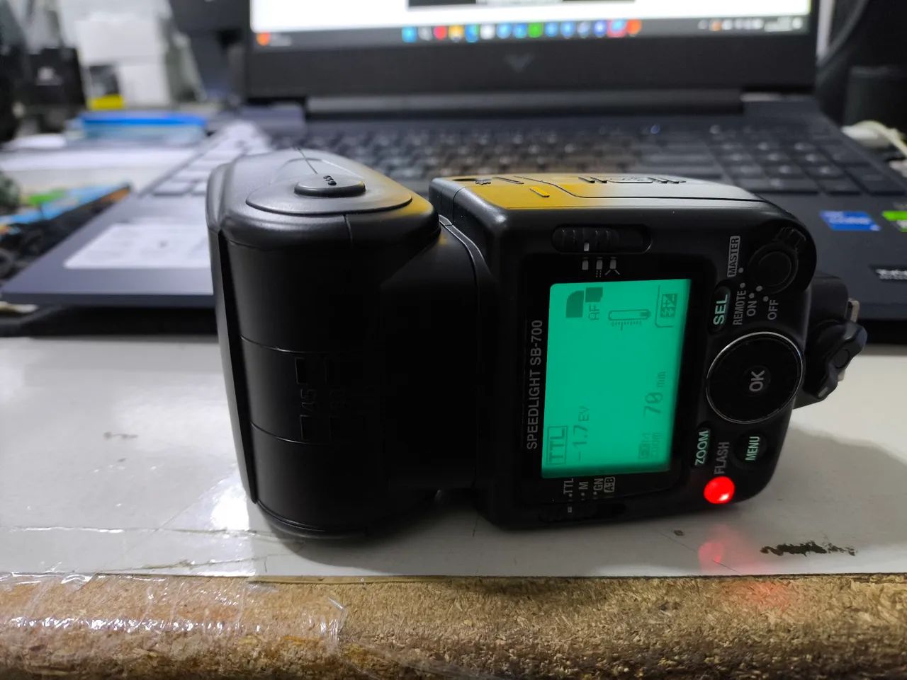 Flash Nikon SB 700 - Foto 2