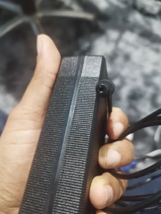 fonte de alimentação 5v e 12v - Foto 3