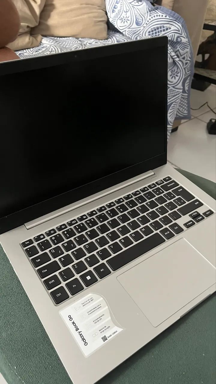 SAMSUNG GALAXY BOOK GO