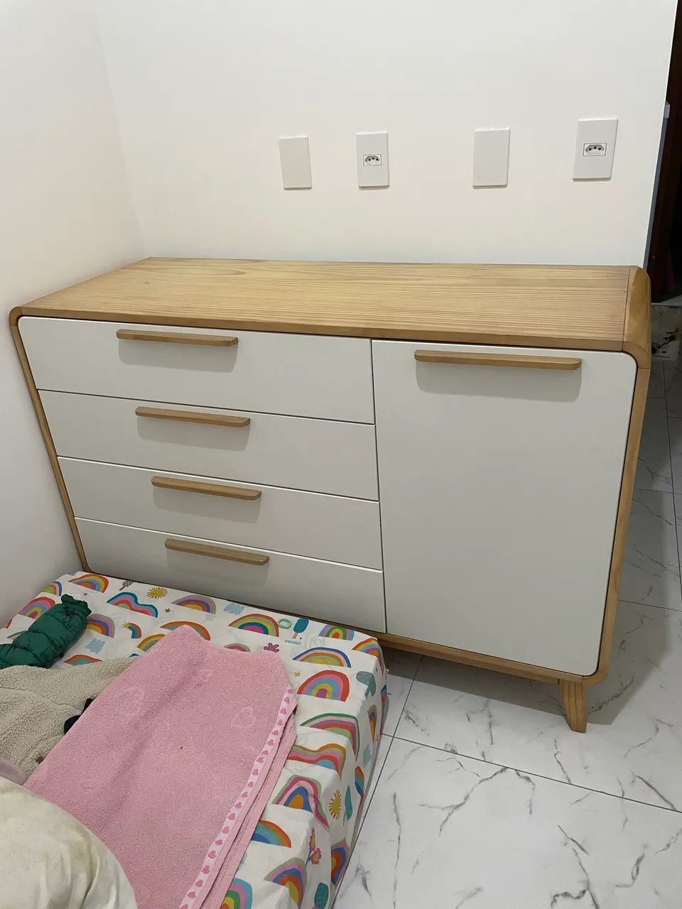 Cômoda Quater