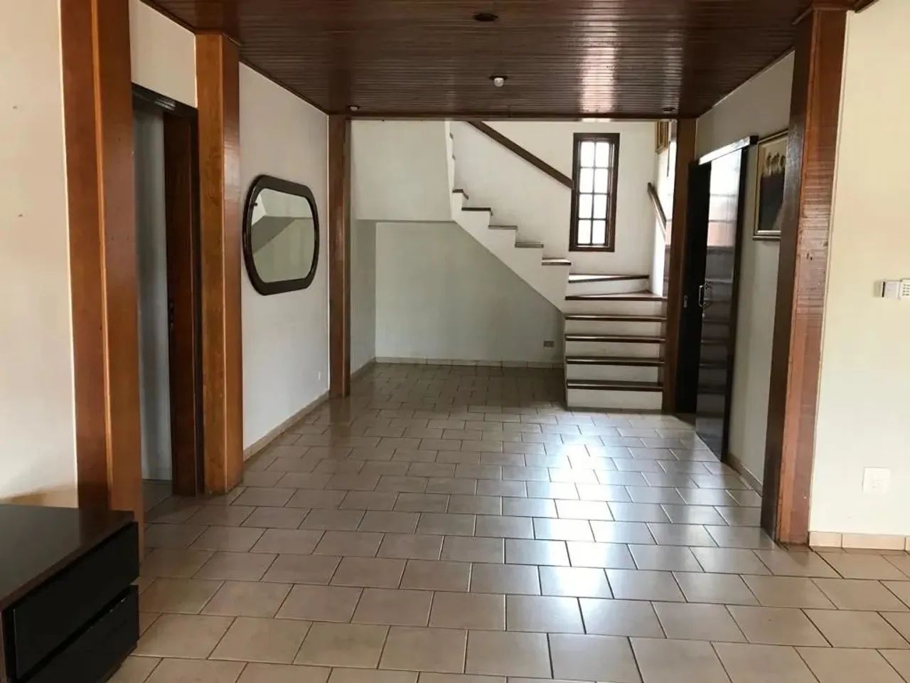 Sobrado com 5 dormitórios à venda, 252 m² por R$ 636.000,00 - Califórnia - Londrina/PR - Foto 4