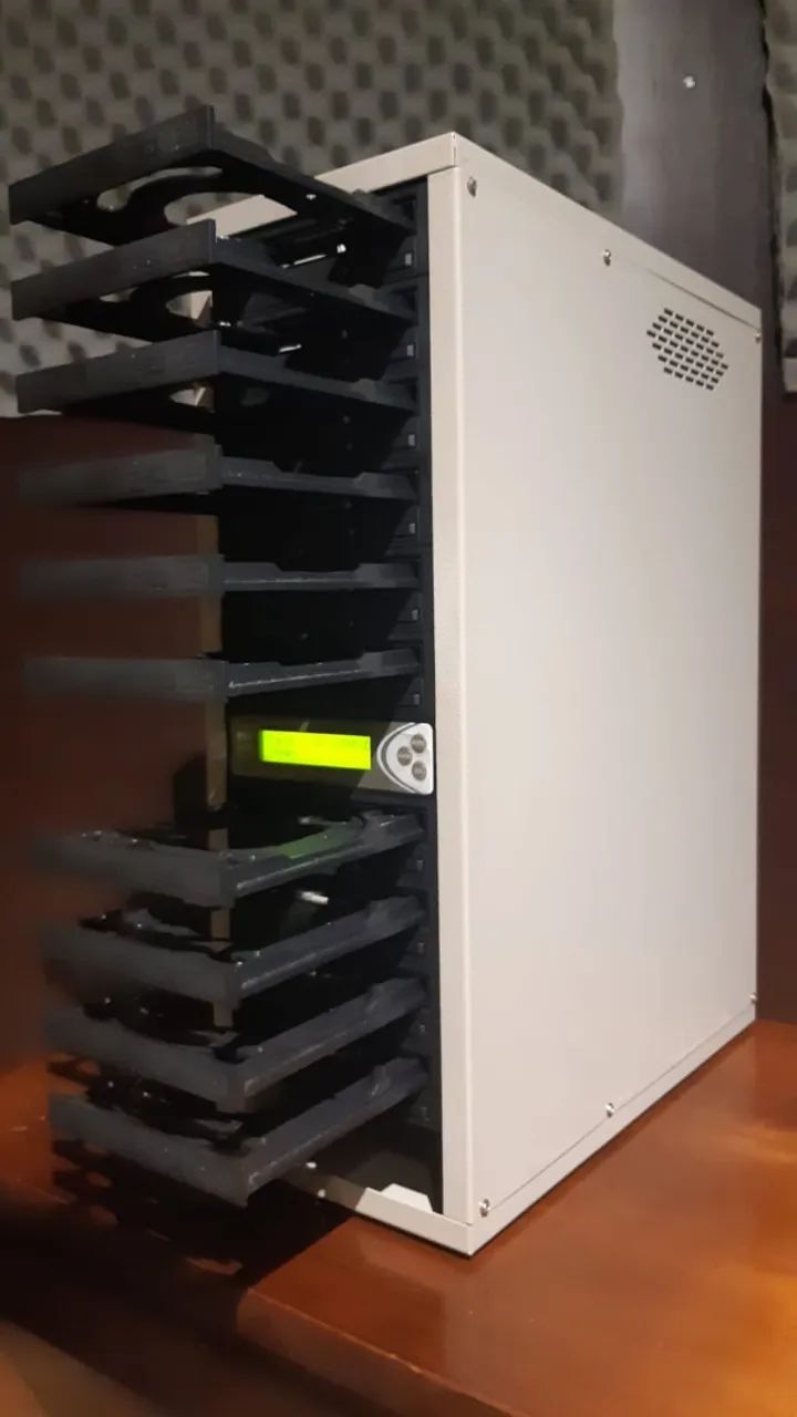 Duplicadora Sata com 10 gravadores Sony e Hd interno - Foto 3