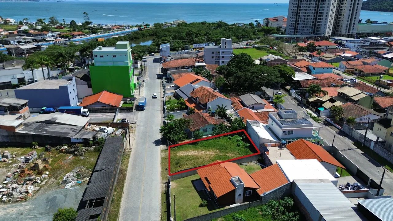 Terreno para locação com 385m² Centro de Penha - SC - Foto 2