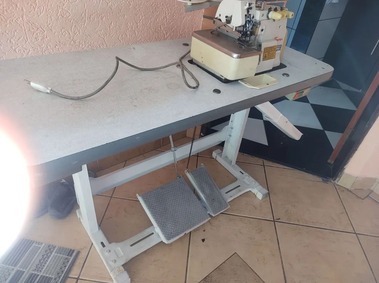 Máquina de Costura Overlock Fenix. 1.200 reais - Foto 6