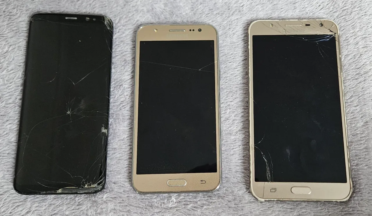 SAMSUNG S8 + J7 + J5 Com defeito