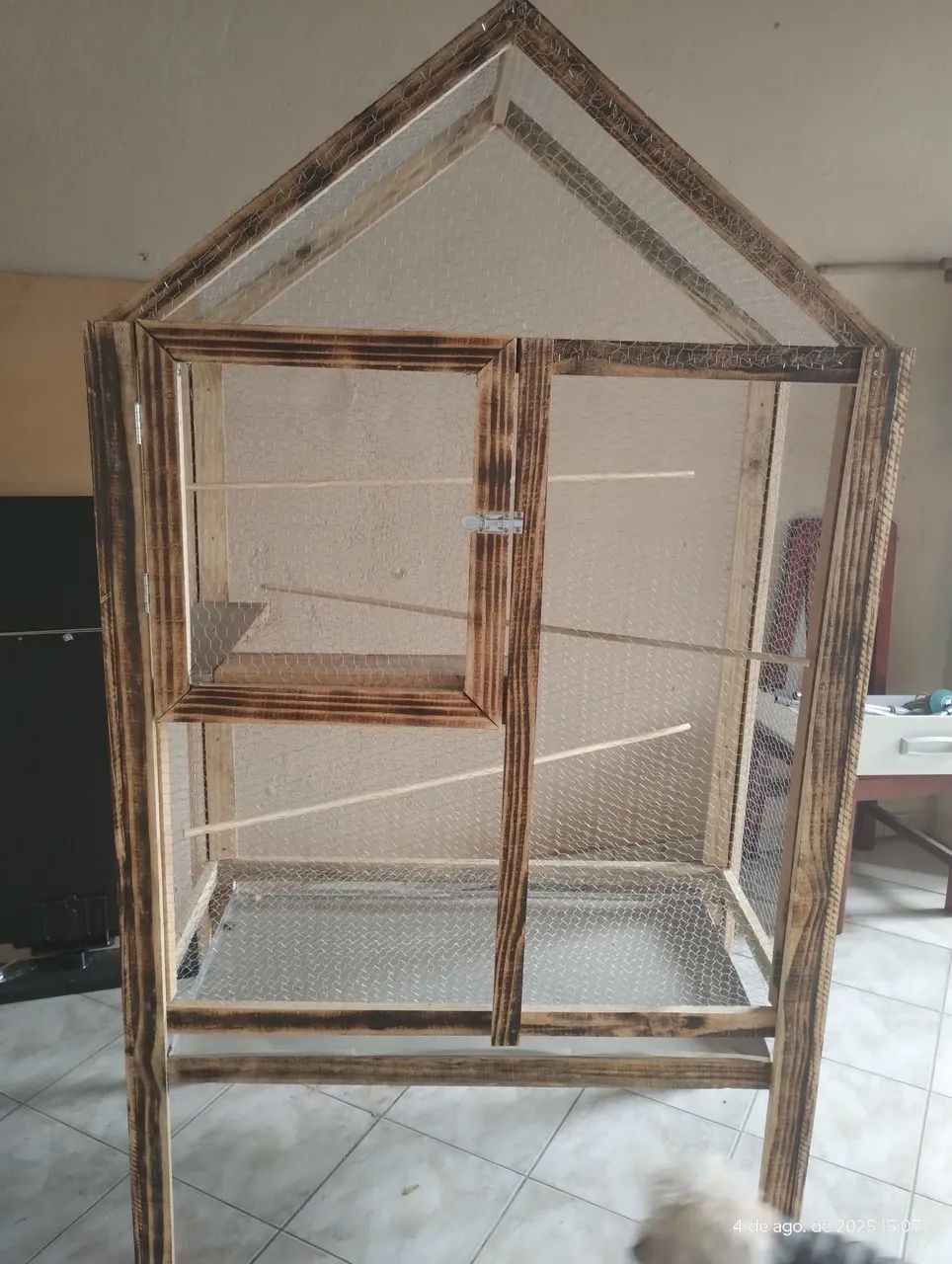 Gaiola de Madeira Artesanal para Pássaros