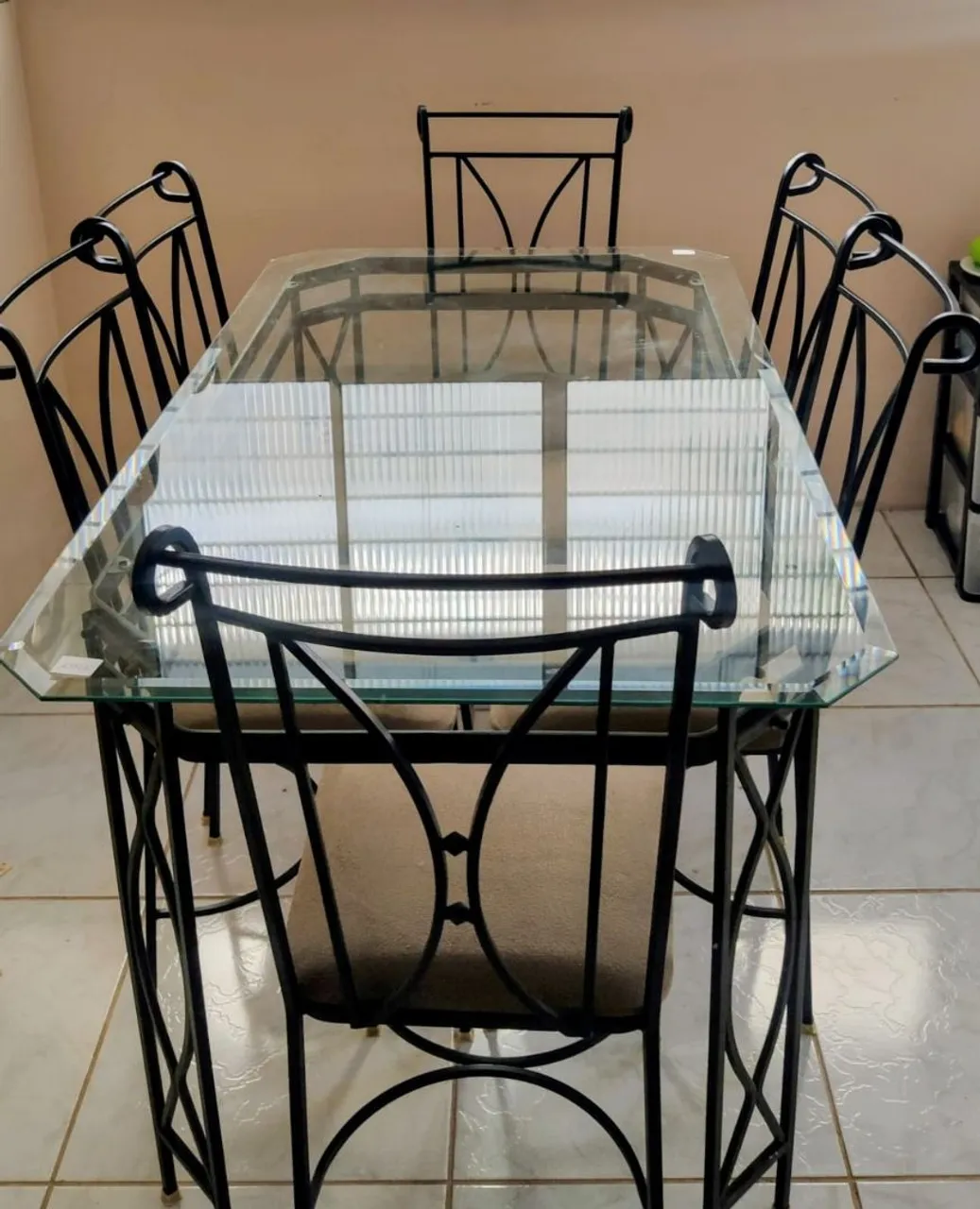 Mesa de Jantar com Tampo de Vidro e 4 Cadeiras