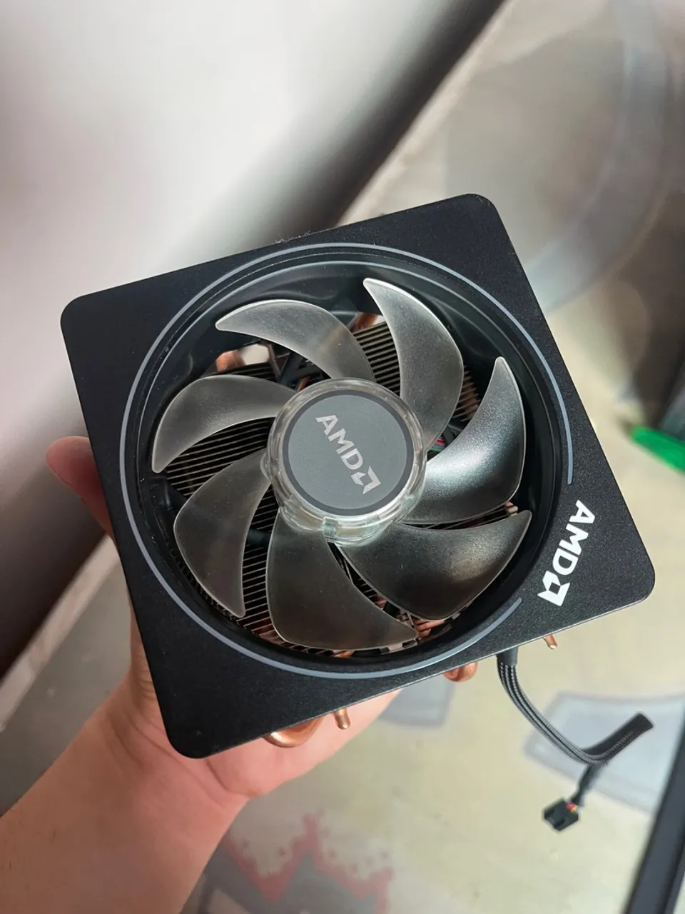 Cooler AMD Original Wraith Prism RGB. Usado