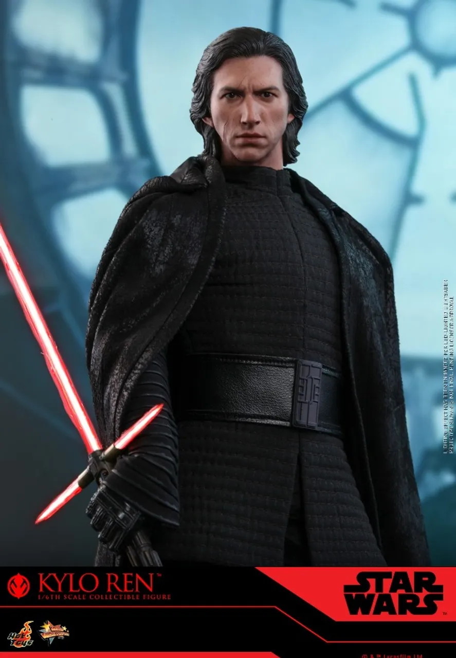 Figura Star Wars - Rise of the Skywalker - Kylo Ren 1/6 (Semi Novo) Hot Toys