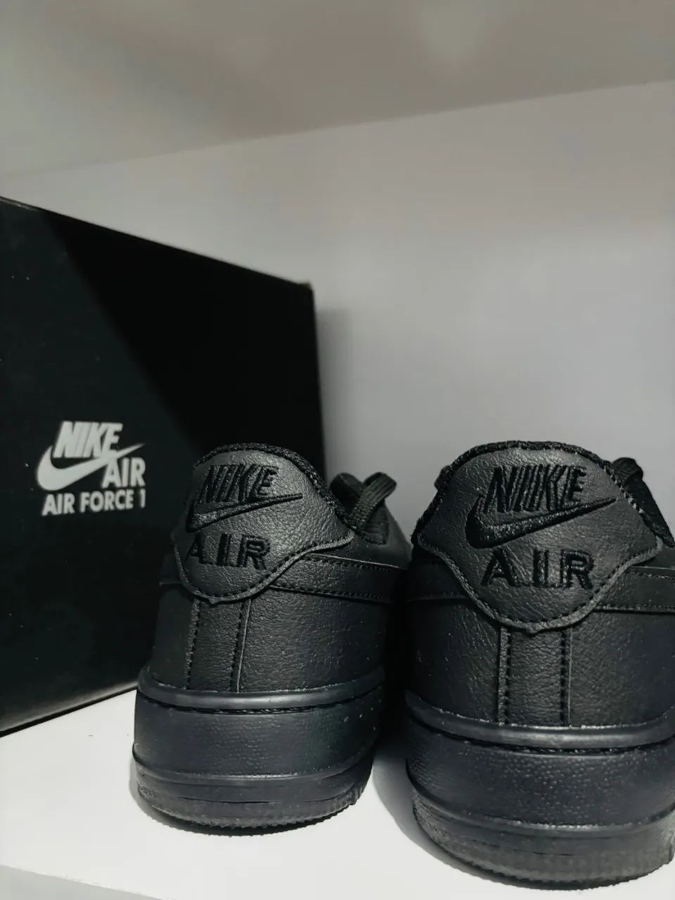 Tênis Nike Air Force 1 - nunca usado - Foto 2