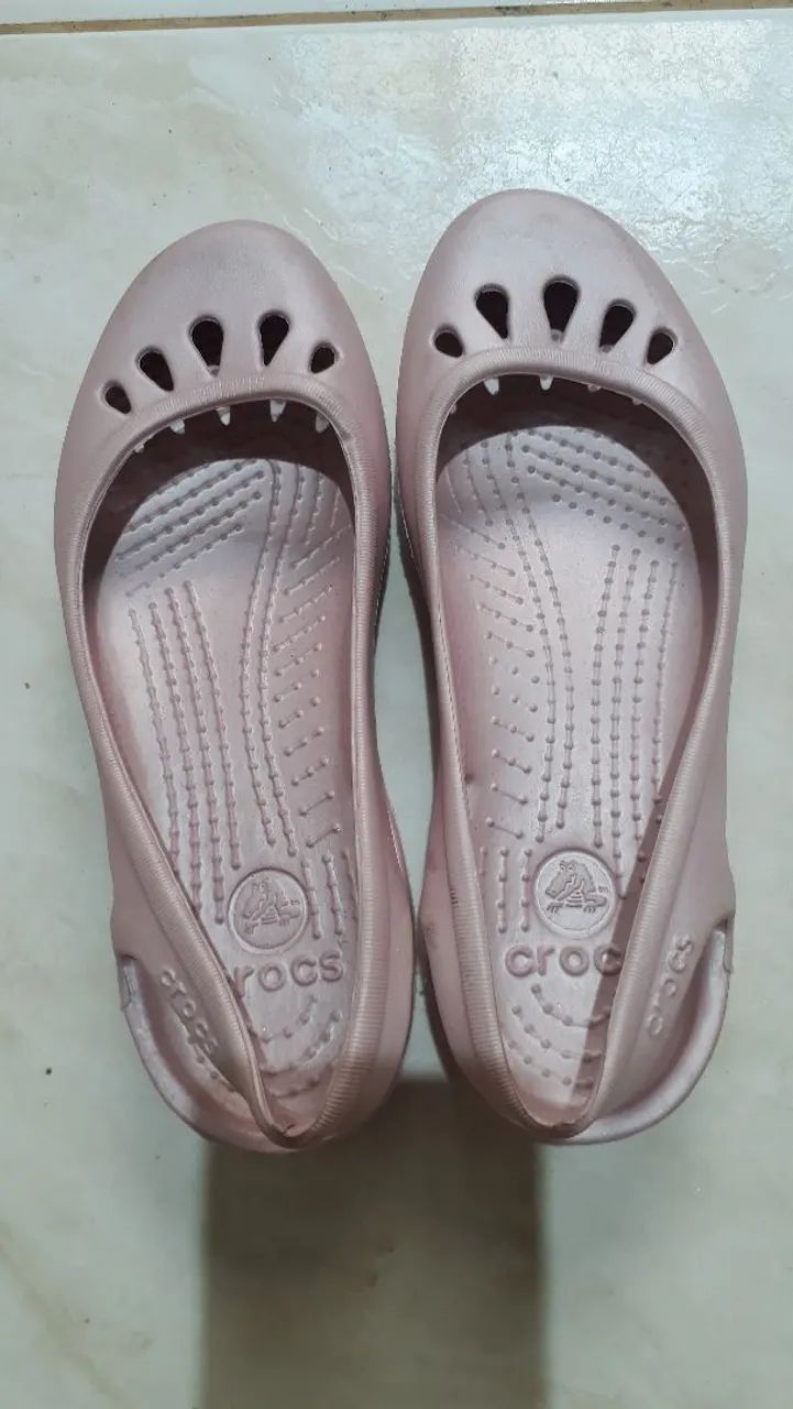 Sapatilha Crocs rosa original 36 - Foto 5