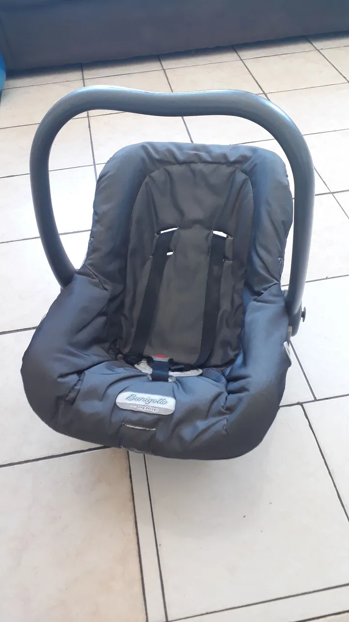 Bebê conforto em ótimo estado retirada M NORTE *